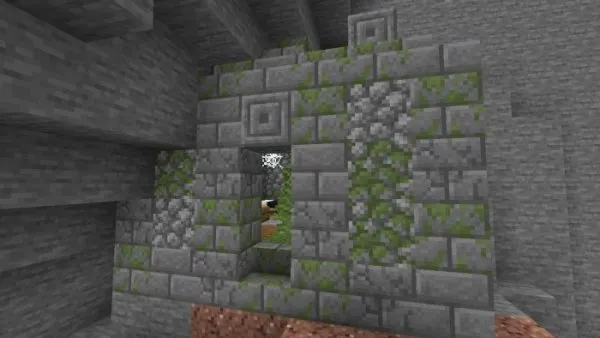 Abandoned Cave House: Variant 1