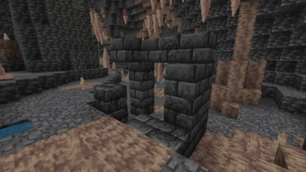 Small Ancient Ruin