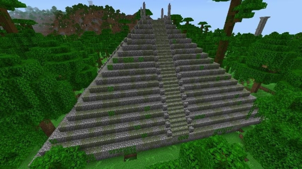 Screenshot 1 of Jungle Pyramid Structure