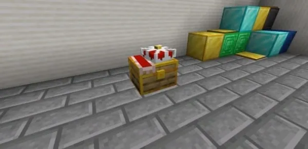 Royal Cosmetic Chest