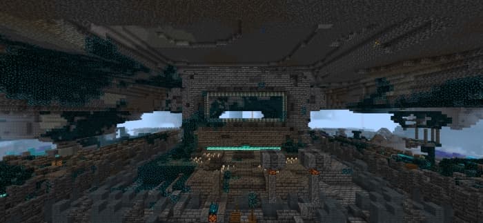 Ancient City in Deep Dark Biome: Screenshot 1