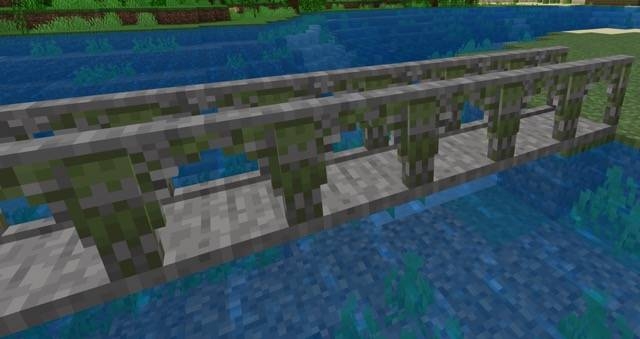 Mossy Cobblestone Bridge: Screenshot