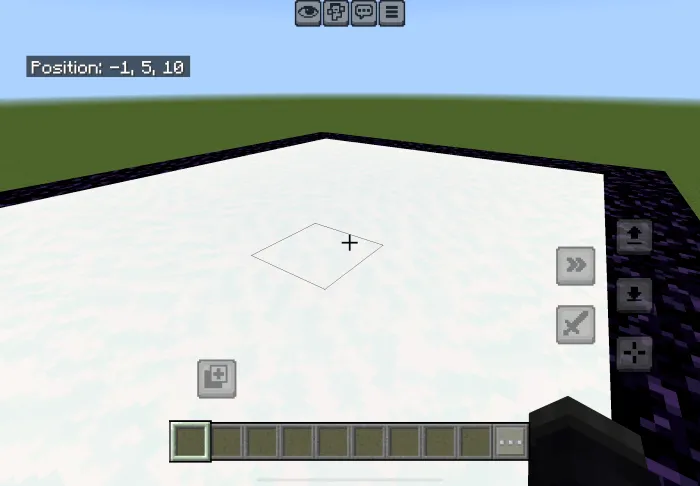 Snow arena with obsidian border in-game