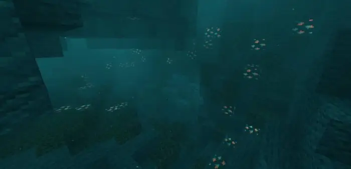 Soft glowing effect in an underwater scene