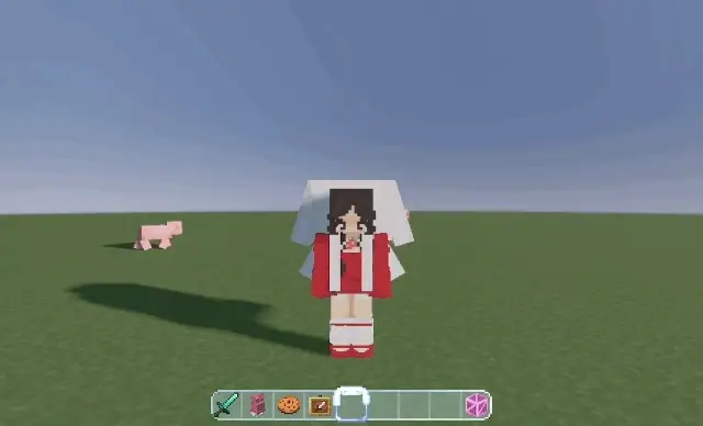 Character in Hello Kitty-themed armor