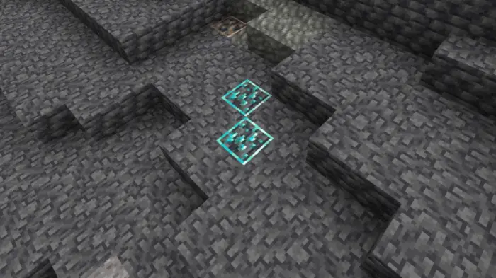 Diamond ore blocks outlined with bright colors