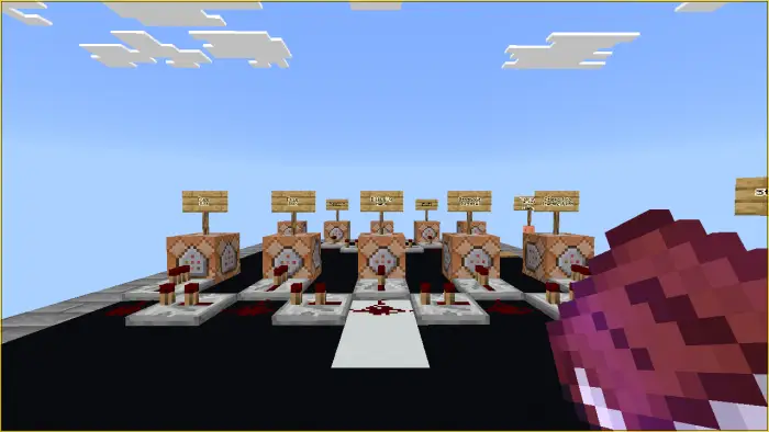 Command blocks and signs on a custom map