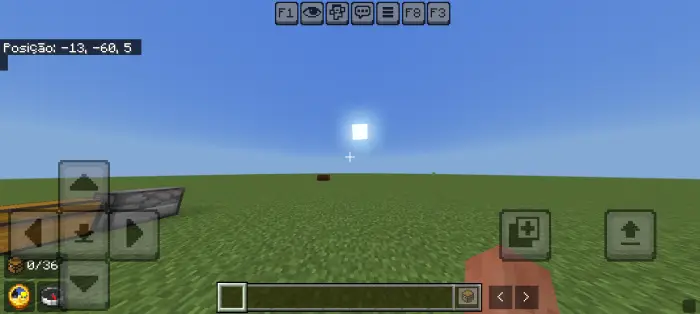Improved HUD with new buttons and hotbar