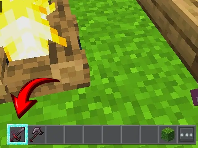 Diamond-themed hotbar with custom icons