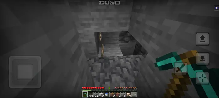 Player mining multiple ore blocks with a pickaxe