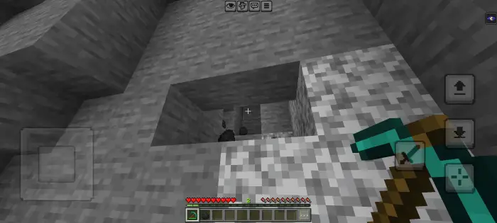 Player instantly mines connected ore blocks